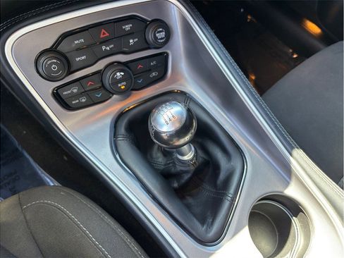 Used 2020 Dodge Challenger R/T w/ Blacktop Package image 32