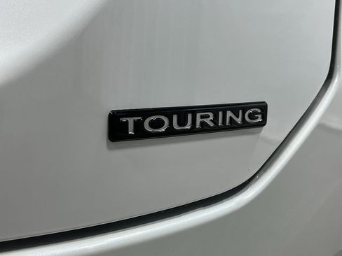 New 2026 Honda Pilot Touring image 6