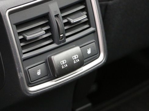 Used 2023 Subaru Forester Touring image 34