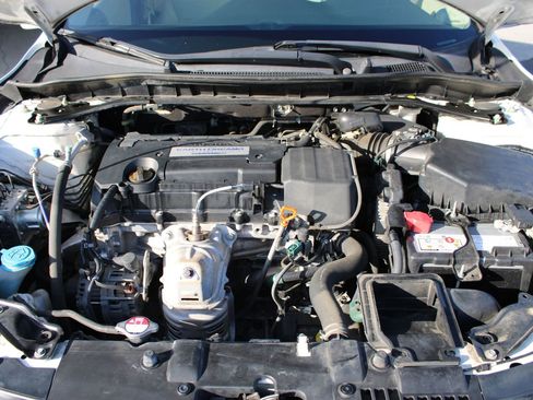 Used 2014 Honda Accord EX image 34