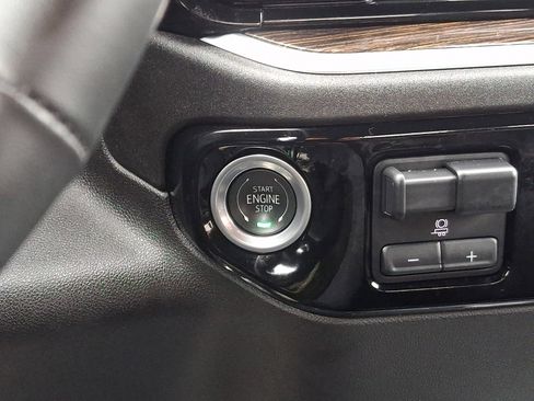 Used 2024 GMC Sierra 1500 Elevation image 24