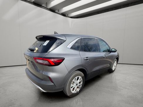 Used 2024 Ford Escape Active w/ Cold Weather Package image 7