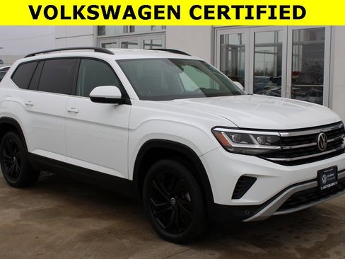 Certified 2022 Volkswagen Atlas SE image 1