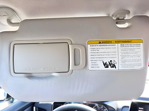 Used 2026 Nissan Rogue S FWD image 23