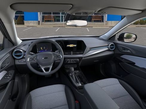 New 2026 Chevrolet Trax LT w/ Driver Confidence Package FWD image 15