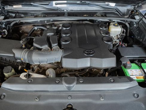 Used 2019 Toyota 4Runner Limited AWD/4WD image 19