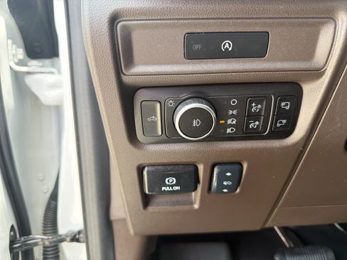 Used 2025 Ford F150 King Ranch w/ FX4 Off-Road Package AWD/4WD image 23