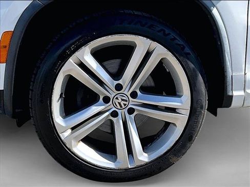Used 2016 Volkswagen Tiguan R-Line FWD image 10