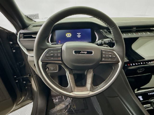New 2026 Jeep Grand Cherokee Altitude AWD/4WD image 11