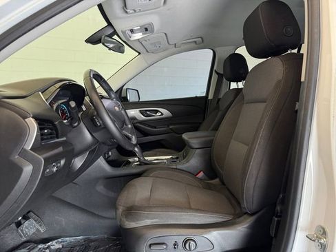 Used 2019 Chevrolet Traverse LT image 19