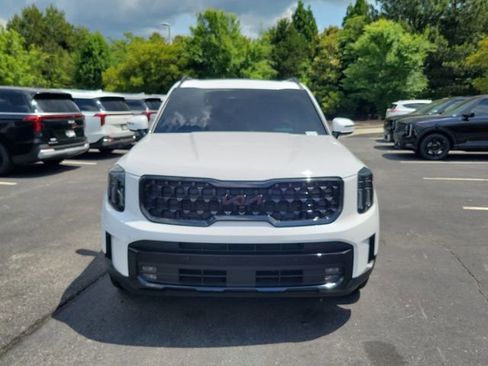 Certified 2025 Kia Telluride SX Prestige X-Line AWD/4WD image 2