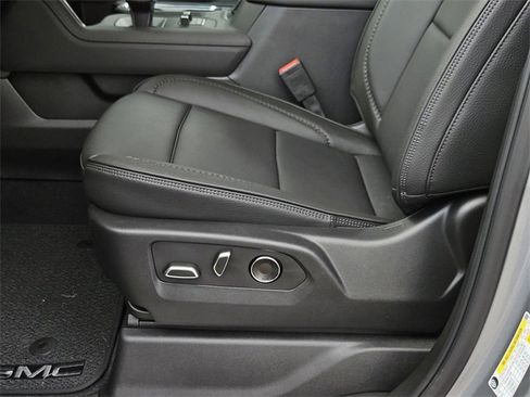 New 2025 GMC Sierra 1500 Denali image 18