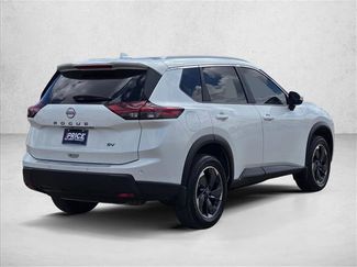 Used 2024 Nissan Rogue SV w/ SV Premium Package FWD video 3