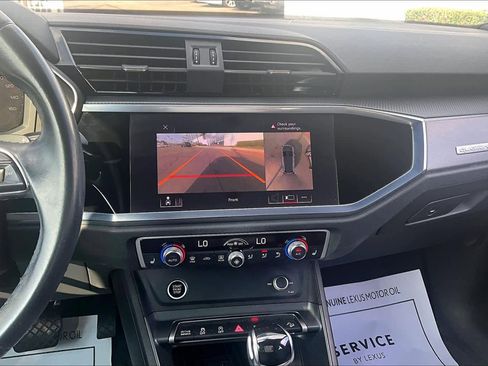 Used 2021 Audi Q3 2.0T Premium Plus w/ Premium Plus Package image 6