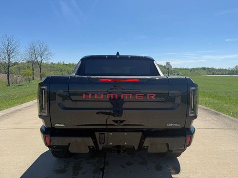 Used 2025 GMC Hummer EV 3X w/ LPO, Illumination Package AWD/4WD image 4