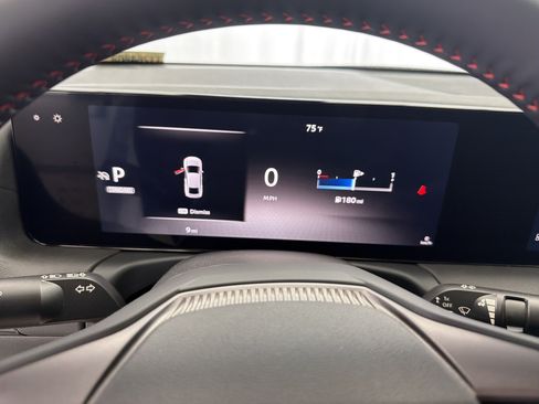 New 2026 Nissan Sentra SR FWD image 10