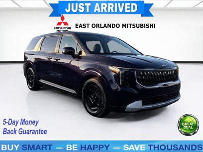Used 2025 Kia Carnival
