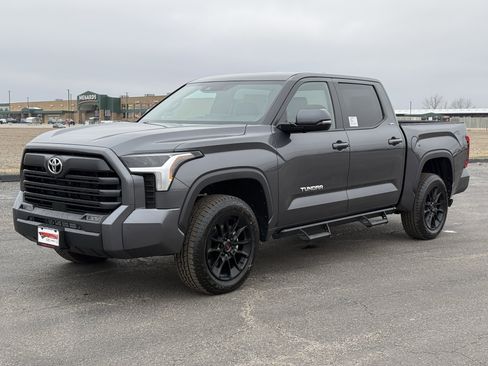 New 2026 Toyota Tundra SR5 image 7
