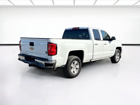 Used 2018 Chevrolet Silverado 1500 LT w/ Trailering Package AWD/4WD image 4
