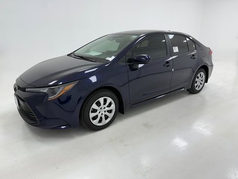 New 2026 Toyota Corolla LE image 5