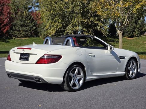 Used 2012 Mercedes-Benz SLK 250 image 8