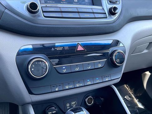 Used 2018 Hyundai Tucson SEL AWD/4WD image 34