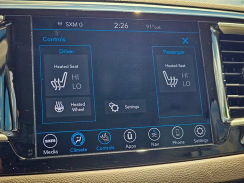 Used 2020 Chrysler Pacifica Touring-L Plus FWD image 23