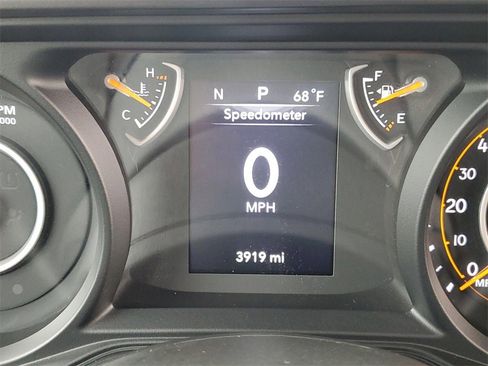 Used 2025 Jeep Wrangler Sport image 30