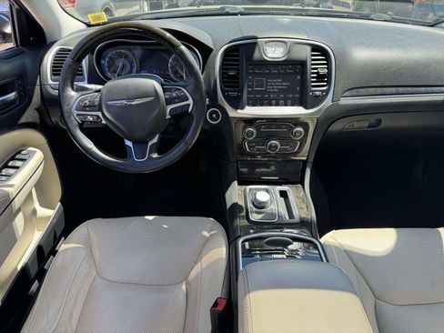 Used 2016 Chrysler 300 C AWD/4WD image 10