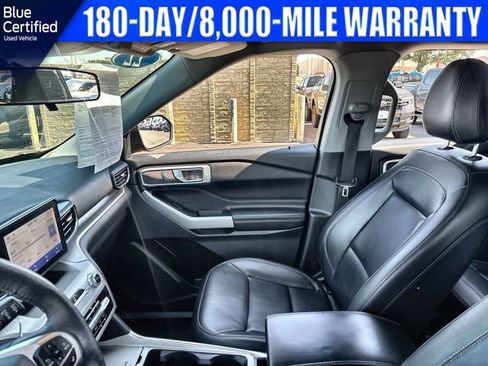 Used 2022 Ford Explorer XLT w/ Equipment Group 202A RWD image 14