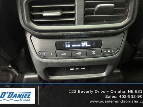 Used 2024 Honda Pilot Touring image 35
