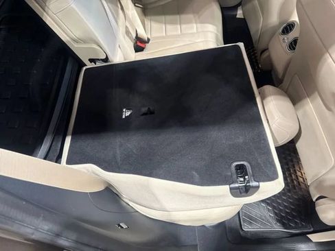 Used 2017 Mercedes-Benz GLC 300 4MATIC image 87