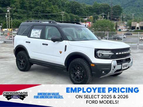 New 2026 Ford Bronco Sport Badlands AWD/4WD image 1