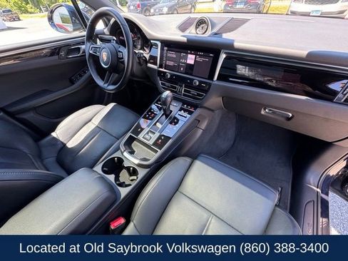 Used 2023 Porsche Macan AWD/4WD image 31