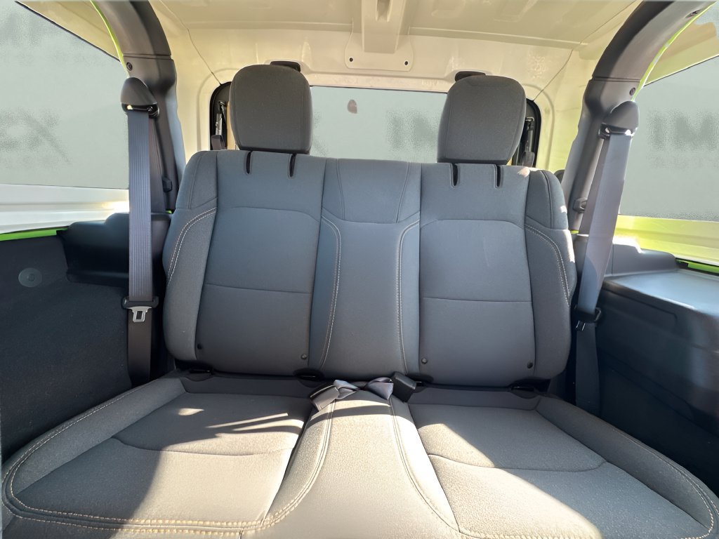Used 2025 Jeep Wrangler Sport AWD/4WD image 10