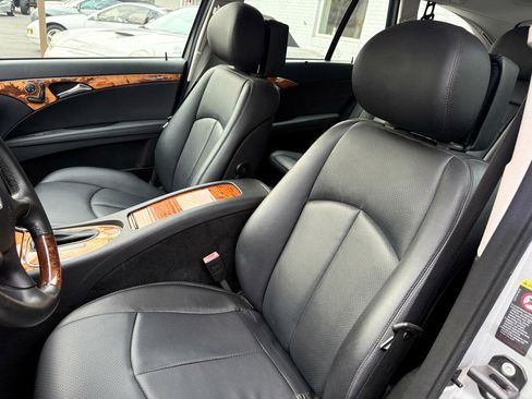 Used 2008 Mercedes-Benz E 350 4MATIC Wagon image 11