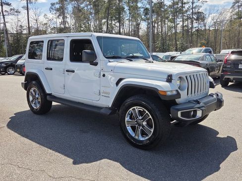 Used 2022 Jeep Wrangler Unlimited Sahara w/ Cold Weather Group AWD/4WD image 1
