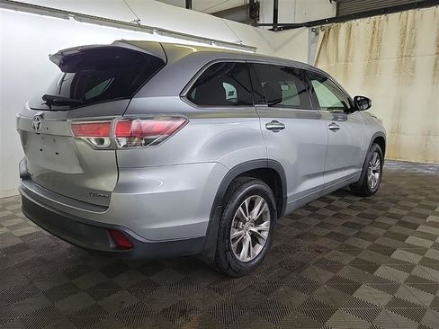 Used 2015 Toyota Highlander Plus image 4
