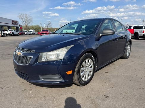 Used 2011 Chevrolet Cruze LS w/ Connectivity Package FWD image 1