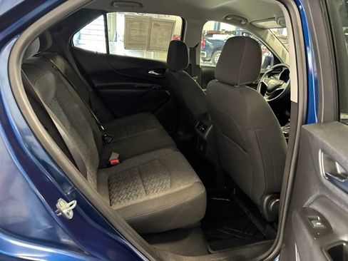Used 2022 Chevrolet Equinox LT w/ LPO, Floor Liner Package FWD image 13