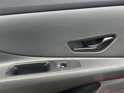 New 2025 Hyundai Elantra Sport image 12