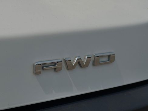 Used 2020 GMC Acadia SLT AWD/4WD image 32