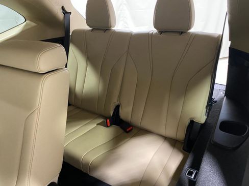 Used 2024 Acura MDX SH-AWD image 16