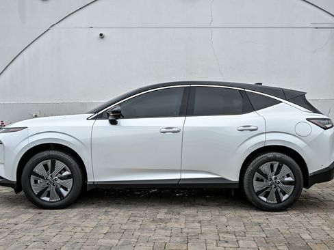 Used 2025 Nissan Murano SL AWD/4WD image 10