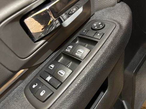Used 2024 RAM 1500 Classic SLT AWD/4WD image 11