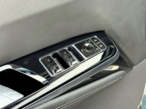 Used 2025 Cadillac Escalade Sport w/ Touring Package image 21