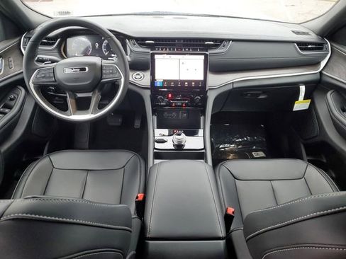 New 2025 Jeep Grand Cherokee L Limited w/ Black Appearance Package image 13