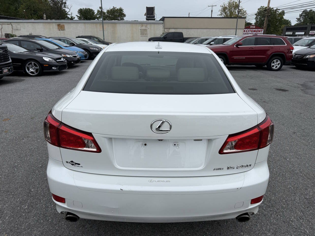 Used 2011 Lexus IS 250 AWD w/ Luxury Plus Value Edition image 4