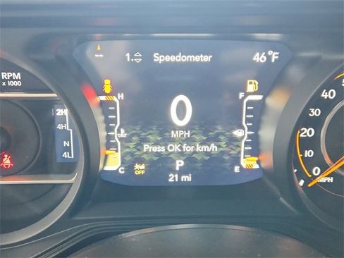 New 2026 Jeep Wrangler Unlimited Rubicon w/ Technology Group image 21