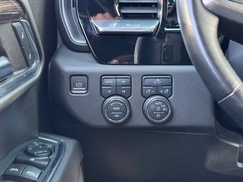 Used 2023 Chevrolet Silverado 1500 RST AWD/4WD image 32